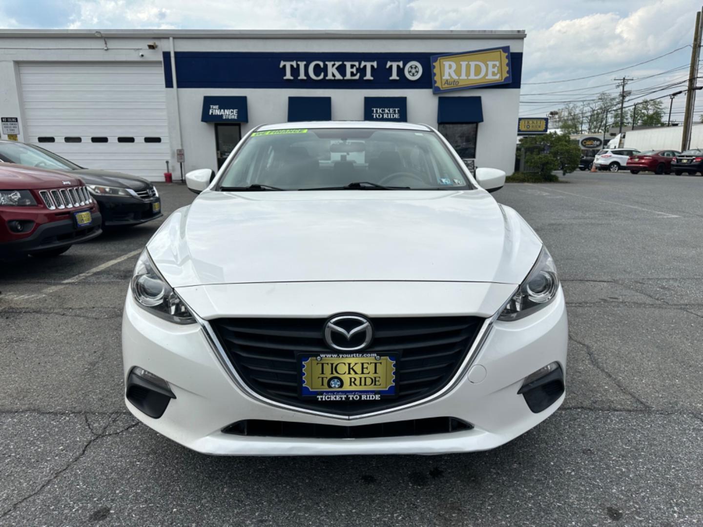 2014 WHITE Mazda MAZDA3 i Touring AT 4-Door (JM1BM1V76E1) with an 2.0L L4 DOHC 16V engine, 6-Speed Automatic transmission, located at 1254 Manheim Pike, Lancaster, PA, 17601, (717) 393-9133, 40.062870, -76.323273 - Photo#1